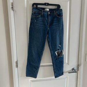 Abercrombie & Fitch The Mom High Rise Jeans Distressed Women’s Size 29/8